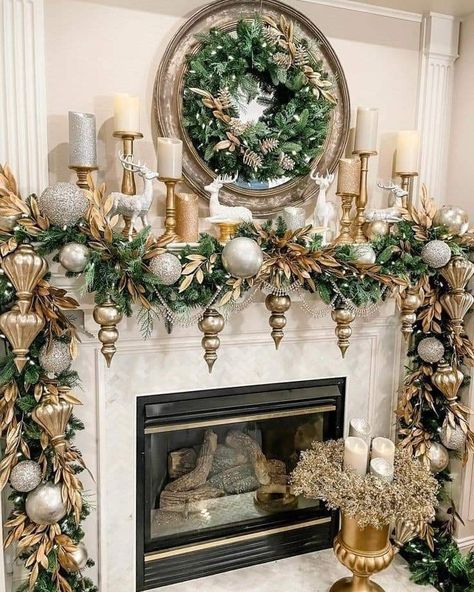 Ornaments On Mantle, Antique Bedroom Decor Vintage, Metal Art Projects Ideas Home Decor, Christmas Centerpiece Decor Ideas, Elegant Christmas Mantels, Romantic Christmas Decor, Christmas Garlands Ideas Diy, Gold Christmas Mantle Decor, Hotel Lobby Christmas Decor