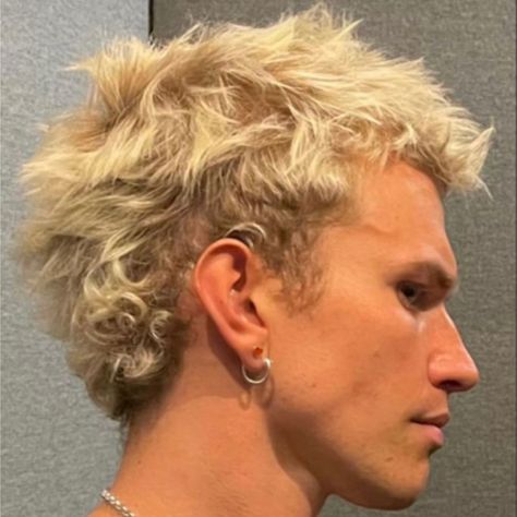 Bleached Hair Men, Men Blonde Hair, Buzz Cut Hairstyles, Mens Haircuts Short Hair, Men Haircut Curly Hair, Mullet Haircut, Men Hair Color, Faded Hair, Hair Inspiration Short