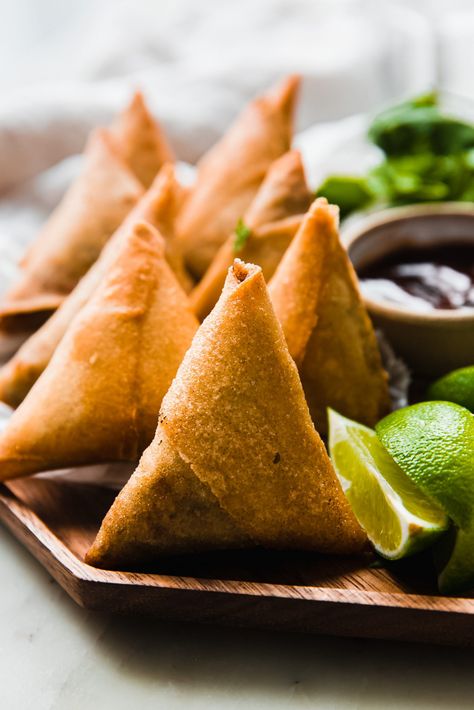 Top 12 Reader-Favorite Recipes 2022 - Little Spice Jar Beef Samosa Recipe, Meat Samosa, Crunchy Beef, Samosas Recipe, Beef Samosa, Samosa Recipes, Ground Beef And Rice, Crispy Beef, Samosa Recipe