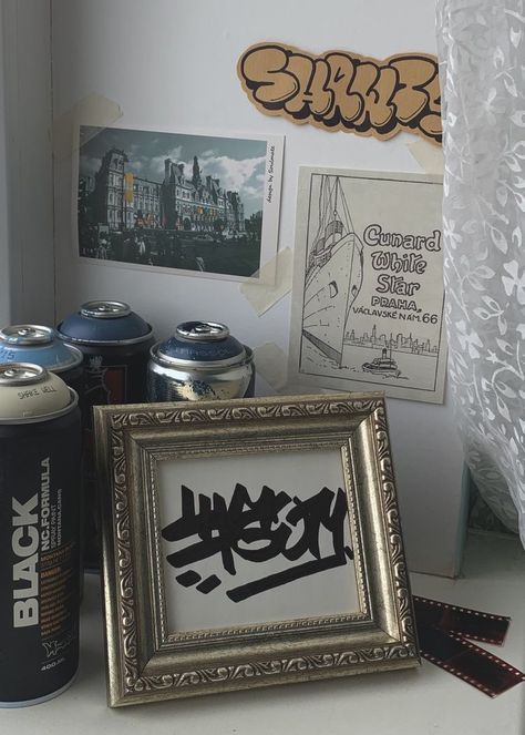 Tagging Graffiti Ideas, Writing Graffiti, Graffiti Ideas, Aesthetic Core, Graffiti Writing, Graffiti Tagging, Graffiti Style Art, Ideas Room, Art Digital Art