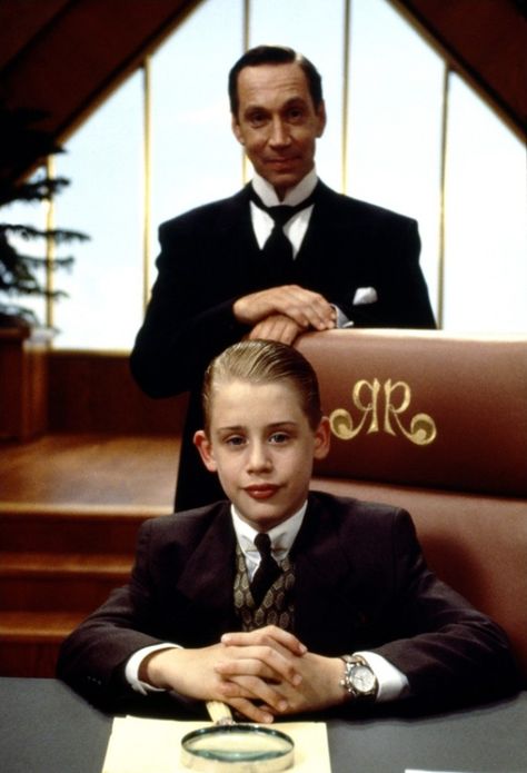 Richie Rich Cool Nike Wallpapers, Macaulay Culkin, Richie Rich, Brenda Song, Old Hollywood Movies, Rich Family, American Children, Movie Buff, Shirley Temple