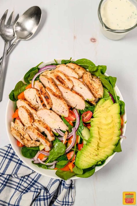 Grilled Chicken Salad with Buttermilk Ranch Dressing | Sunday Supper Movement Chicken Salad Photography, Main Course Salad, Hot Chicken Salad, Chicken Breast Salad, Chicken Salad Dressing, Light Dinner Recipes, Salad With Chicken, Broiled Chicken, Cheesy Chicken Broccoli