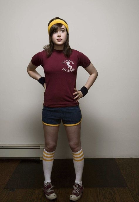 Emo Halloween Costumes, Elliot Page, Iconic Halloween Costumes, Alice Glass, Preppy Grunge, Michael Cera, Pretty Halloween Costumes, Y2k Men, Easy Costumes