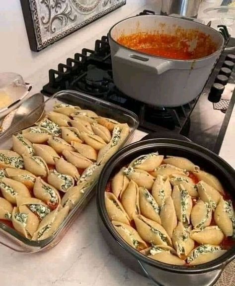 Stanley Tucci 🍜 | Homemade Stuffed Shells | Facebook Italian Stuffed Shells, Nonna Pia, Stuffed Pasta, Jumbo Pasta Shells, Pasta Shells, Stuffed Shells Recipe, Comfort Dishes, Easy Italian, Taco Stuffed Shells