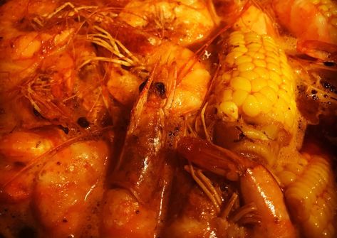 The Whole Shabang Shrimp (Boiling Crab Style) Recipe by Minda - Cookpad India Boiling Crab Shrimp Recipe, Boiling Crab Recipe, Copycat Boiling Crab Recipe, Crab And Shrimp Recipe, Boiling Crab, Shrimp Boil Recipe, Crab Recipe, Seafood Boil Recipes, Louisiana Hot Sauce