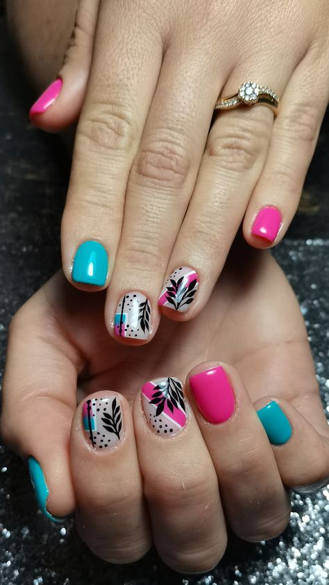 #Pink #Turquoise #Nail #Art #Leaves Turquoise Spring Nails, Pink Turquoise Nails, Turquoise And Pink Nails, Pink And Turquoise Nails, Nail Art Leaves, Nails Gel Spring, Turquoise Nail Art, Art Leaves, Turquoise Nails