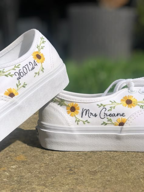 White Vans Authentic, Embroider Shoes, Embroidered Wedding Shoes, Sunflower Shoes, Diy Wedding Shoes, Flower Sneakers, Wedding Vans, Embroidered Vans, White High Top Vans