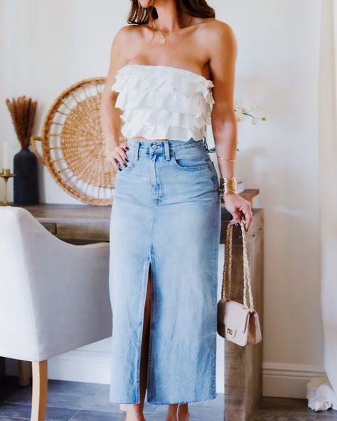 this lace up ruffle tube top is a fan favorite!! grab yours before they sell out AGAIN 🤍 LACE UP RUFFLE TUBE TOP • $40 #loveyoumore #boutique #boutiqueowner #smallbusiness #smallbusinessowner #ootd #outfitoftheday #shopping #onlineshopping #top #tubetop #straplesstop #whitetop #ruffletop #springfashion #springoutfit #springoutfits #springfit #springfits #summerfashion #summeroutfit #summeroutfits #summerfit #summerfits Ruffle Tube Top, Boutique Owner, Spring Fits, Top 40, Sell Out, Ruffle Top, A Fan, White Tops, Tube Top