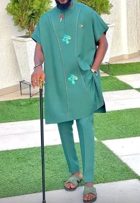 Men Dashiki Outfit, Mens Senator Wears Nigeria, Men Agbada Styles, Senator Wears For Men Latest, Agbada Styles Men, Senator Wears For Men, Senator Designs, Agbada Design, Disney Swag