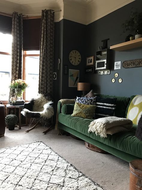 House Tour: A Dark & Dreamy Victorian House in the UK | Apartment Therapy Dark Eclectic Living Room, Moody Green Living Room, Doobie Den, Dark Moody Living Room, Den Designs, Moody Green, Moody Living Room, Green Living Room Decor, Green Living Room