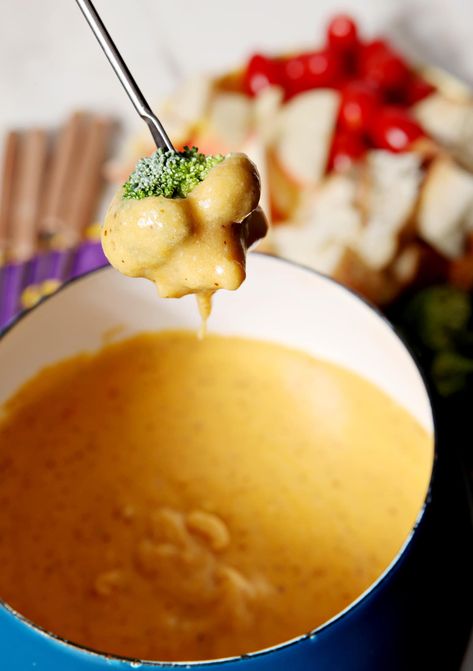 Fondue is not just for dinner parties anymore! Using Kraft Natural Cheese Finely Shredded Sharp Cheddar, whip up delicious, simple Spicy Cheddar Fondue to enjoy while watching the big game. #NaturallyCheesy #CollectiveBias #ad Cheddar Fondue, Fondue Recipes Cheese, Spicy Cheese, Fondue Recipes, Natural Cheese, Shabu Shabu, Sharp Cheddar, Super Bowl Food, Entertaining Recipes