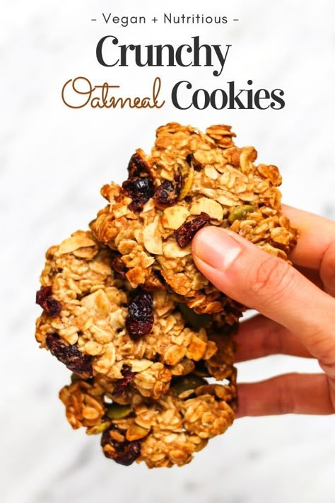 Crunchy Oatmeal Cookies, Healthy Oat Cookies, Crunchy Oatmeal, Vegan Oatmeal Cookies, Oat Cookie Recipe, Best Oatmeal Cookies, Healthy Oatmeal Cookies, Vegan Oatmeal, Blueberry Breakfast