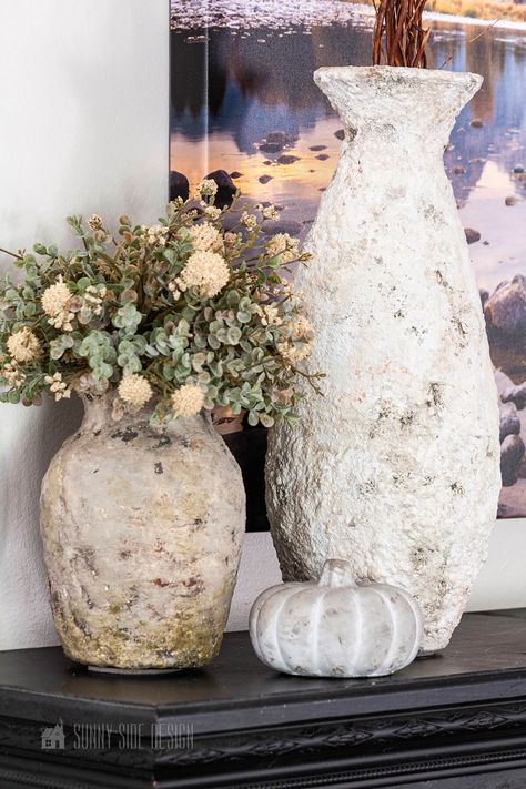 How to Make a DIY Textured Vase Inspired by Pottery Barn | Sunny Side Design Diy Textured Vase, Textured Vases, Diy Painted Vases, Textured Vase, Old Vases, Flea Market Flip, Pottery Barn Inspired, Stone Vase, Autumn Display