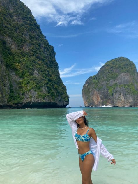 Thailand Vacation Photos, Thailand Inspo Pics, Thailand Photoshoot Ideas, Krabi Outfit Ideas, Vietnam Photo Ideas, South East Asia Travel Outfits, Bangkok Thailand Outfit Ideas, Outfits For Thailand Vacation, Thailand Picture Ideas