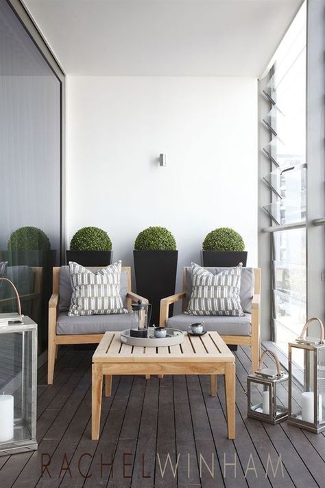 Minimalist Balcony Ideas: A New Trend - Unique Balcony & Garden Decoration and Easy DIY Ideas Balcony Design Architecture, Klein Balkon Decor, Balcon Mic, Apartment Patio Furniture, Balcony Ideas House, Sofa Santai, Condo Balcony, Balkon Decor, Terrace Furniture