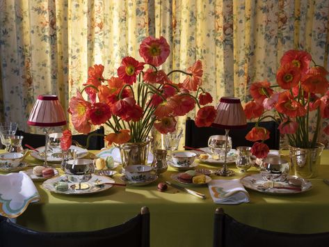 Rebecca Gardner, Chartreuse Wedding, Ice Cream Bowls, Set The Table, Green Table, Wedding Linens, Colorful Table, Wedding Tablescapes, Eclectic Home