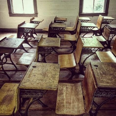 Old Fashioned School, Vintage Study, Movie Moodboard, Old School Desk, Peeling Wallpaper, Dystopian Movies, Reference Places, Old School Desks, Lizzie Borden