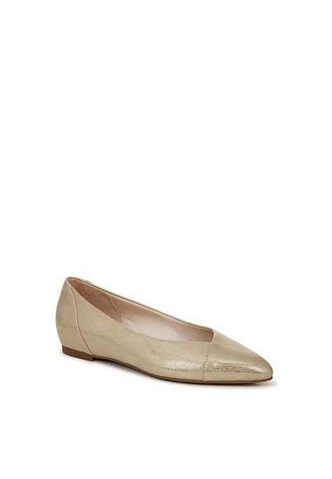 Classic and chic, this pointed-toe ballet flat is unmatched for comfort and versatility. Faux leather with a pointed toe, slip-on fit, and mixed-material design on select styles. Linings crafted from partially recycled materials. Hidden wedge for a flattering fit. Soft System® comfort package provides all-day support, flex, and cushioning. Traction sole for extra stability. Just Right Height 3/4 inch heel.PU UpperSYNTHETIC LiningSynthetic OutsoleFOAM Footbed0.750 Heel heightBallet Flat available in sizes M 5-10,11,12, W 6-10,11,12 Ballet Flat, Material Design, Recycled Materials, Ballet Flats, 4 Inch, Wedges, Ballet, Faux Leather, Slip On