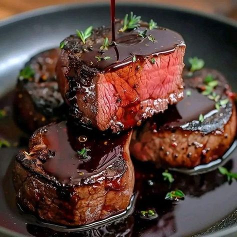 Gordon Ramsay 🍖 | Tender Filet Mignon with Red Wine Reduction | Facebook Filet Mignon Recipe, The Stay At Home Chef, Red Wine Reduction, Mignon Steak, Filet Mignon Steak, Stay At Home Chef, Gordon Ramsay, Home Chef, Stay At Home