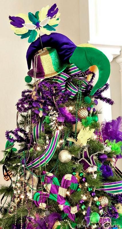 Mardi Gras Tree, Tree Fillers, Mardi Gras Party Decorations, Mardi Gras Crafts, Winter Decorating, Mardi Gras Costumes, Mardi Gras Parade, New Orleans Mardi Gras, Mardi Gras Decorations