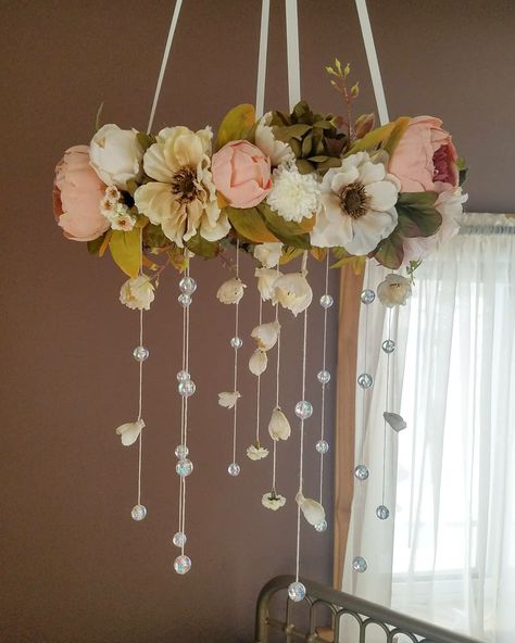 Baby Mobiles, Flower Mobile, Mobile Baby, Nursery Accessories, Baby Room Design, Crepe Paper Flowers, Floral Nursery, Fairy Parties, Nursery Mobile