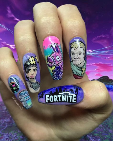 Blanche Macdonald Centre (@blancheworld) • Instagram photos and videos Fortnite Nails, Opal Nails, Glitter Nails Acrylic, Bunny Nails, Red Acrylic Nails, Nail Blue, Grunge Nails, Colored Acrylic Nails, Painted Nail Art