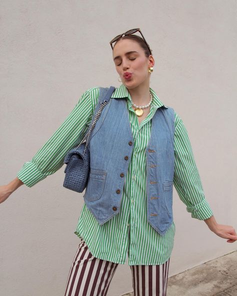 Tds3 Outfit, Striped Jeans Outfit, Stripe Shirt Outfit, Striped Pants Outfit, Stripe Pants Outfit, Vintage Edit, Goals 2024, Outfits With Striped Shirts, Laura Kelly