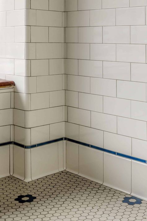 Historic Bathroom, Subway Tiles Bathroom, Classic Tile, Water Closet, Tile Trends, Bath Tiles, Classic Bathroom, Interior Design Photos, Boys Bathroom