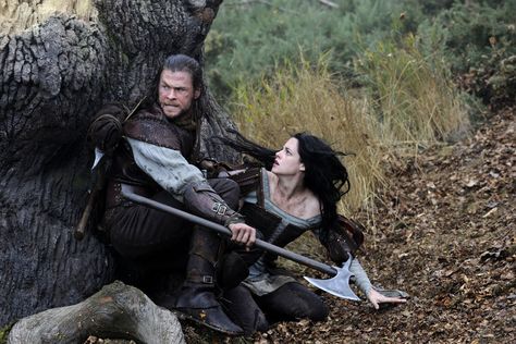 Snow White and the Huntsman Snowwhite And The Huntsman, Snow White And The Huntsman, Colleen Atwood, The Huntsman, The Dictator, Summer Movie, I Love Cinema, Writing Characters, Creating Characters