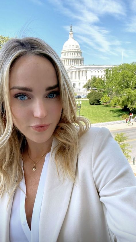 Caity Lotz Instagram, Caity Lotz, White Canary, Missing You So Much, Find Picture, Proud Of You, I Miss You, Stories Instagram, American Actress