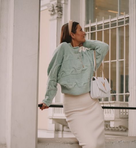 Pastel jumpers are always a yes! Green Jumper, Chunky Sweaters, Chunky Jumper, Cream Skirt, Pastel Colours, Chunky Sweater, Get The Look, Pastel Colors, Light Green