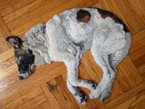 Handmade rug shaped like dog by Emily O'Leary Carpet For Dogs, Carpet Tiles Ideas, Dog Rugs, Dog Rug, Tufting Diy, Tiles Ideas, Funky Rugs, Deco Nature, Latch Hook Rugs