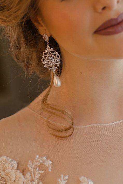 Art Deco filigree earrings, statement bridal earrings, pearl wedding jewelry Black Wedding Jewelry, Statement Bridal Earrings, Statement Chandelier, Bridal Statement Earrings, Art Deco Filigree, Bff Jewelry, Inexpensive Jewelry, Romantic Fashion, Bridal Earrings Chandelier