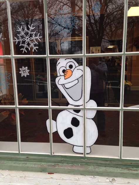 Olaf at the start of the Winter 2014 window Disney Window Decoration, Olaf Snow, Christmas Window Painting, Fake Snow, Winter Window, Christmas Window Decorations, Snow Art, Christmas Window, Window Displays