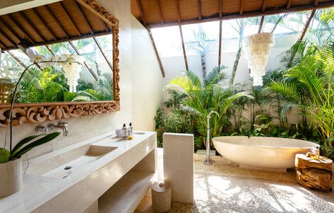 Bathroom With Stone, Candle Making At Home, Canggu Villa, Bali Jungle, Bali Luxury Villas, Ubud Villas, Bali Luxury, Bali Retreat, Outdoor Bathroom Design