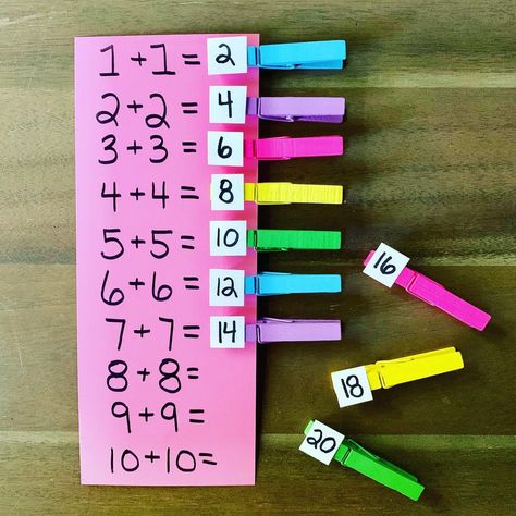 Chasing 40 Toes ❤️ on Instagram: “🌈 Double Facts 🌈 ⁣ ⁣ I recently made a chart for my daughter to practice her doubles. Memorizing double facts for addition will help your…” Learning Doubles In Math, Math Doubles Activities, Doubles Activities, Doubles Facts Activities, Preschool Number Crafts, Teaching Doubles, Homeschooling First Grade, Doubles Addition, Math Doubles