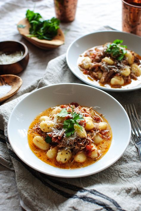 Slow Cooker Pulled Pork Gnocchi / Bev Cooks Pizza Potatoes, Bev Cooks, Slow Cooker Pasta Recipes, Best Pork Recipe, Fall Dinners, Meat Eater, Crock Pots, Slow Cooker Pasta, Pasta Pizza