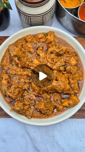 Chicken Masala Recipe, Holi Recipes, Black Cardamom, Green Cardamom, Red Chilli Powder, Chicken Masala, Cumin Seeds, Mustard Oil, Chicken Tikka Masala