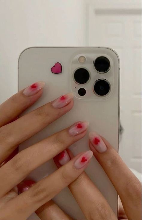 Pink Heart On Nails, Short Fall Nail, Nail Jelly, Gel Nails Long, Apple Ii, Pink Chrome, Hearts Valentines, Heart Nails, Fall Nail