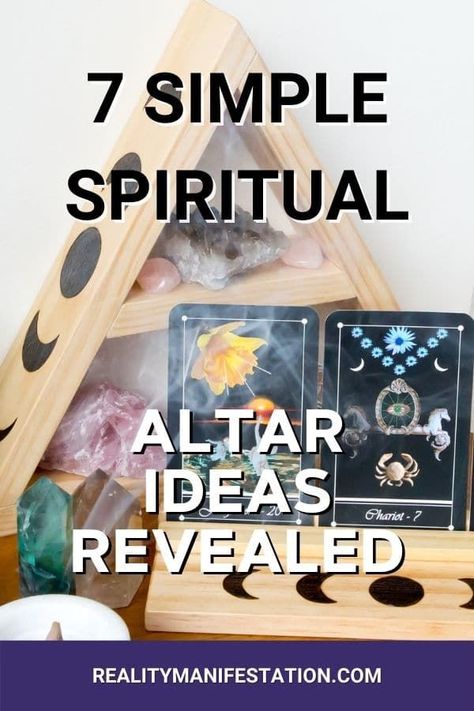 Small Spiritual Altar Ideas, Altar For Crystals, Personal Altar Ideas, Crystal Alter Ideas, Wiccan Altar Inspiration, Creating An Altar, Tarot Altar Ideas, Small Alter Ideas, Witches Altar Ideas