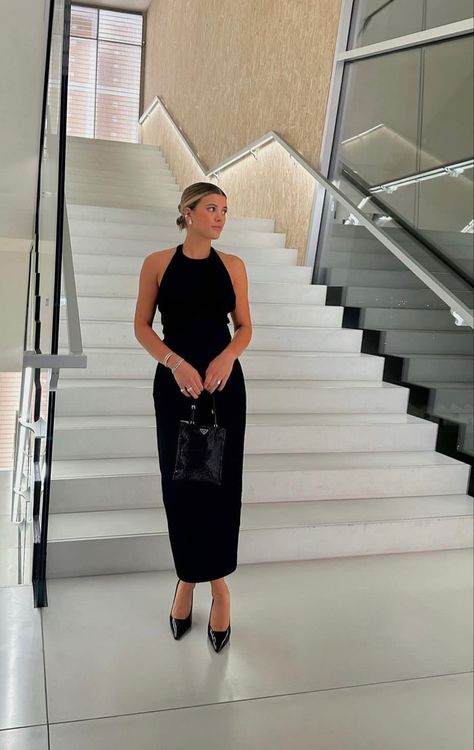 Sophia Richie Style, Sofia Richie Grainge, Sophia Richie, Money Clothing, Money Dress, Ladylike Style, Parisian Women, Cocktail Outfit, Sofia Richie