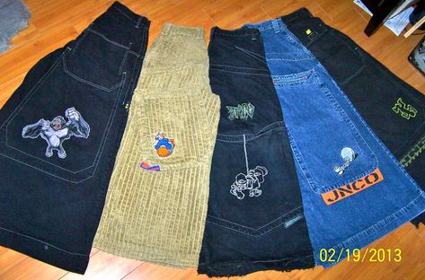 Phat Pants, Y2k Outfits Aesthetic, Jnco Jeans, Baggy Clothes, Y2k Outfits, Fashion Fits, 2000s Fashion, Dream Clothes, Fitness Inspo