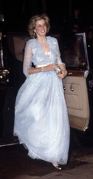 Prince Diana, Lavender Gown, Prins William, Princess Diana Fashion, Prins Harry, Princess Diana Family, Princes Diana, Diana Fashion, Spotted Dress