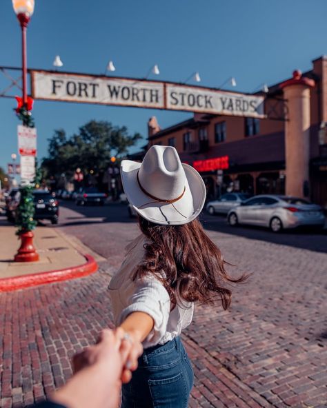 Dallas Date Ideas, Things To Do In Dallas, Fort Worth Zoo, Fort Worth Stockyards, Texas Life, Texas Photo, Romantic Things To Do, Texas Style, Romantic Things