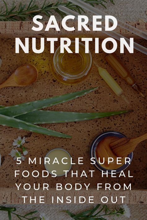 Miracle Superfoods for Healing: These 5 highly-medicinal super foods that heal are important to regularly include in your diet if you are seeking to create extraordinary levels of health. #Superfoods #HolisticHealth #Healing #ConsciousLifestyleMag Foods That Heal, Holistic Health Remedies, Holistic Diet, Ginger Benefits, Become Wealthy, Super Foods, Cold Home Remedies, Healing Food, Natural Health Remedies