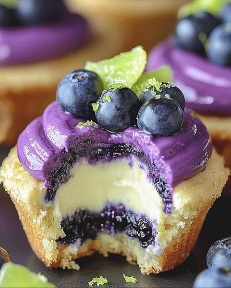 Recipes Tower, Cheesecake Cupcakes Recipe, Easy Cupcake Recipes, Lime Cheesecake, Cheesecake Cupcakes, Blueberry Cheesecake, Julia Child, Cup Cakes, Food Obsession