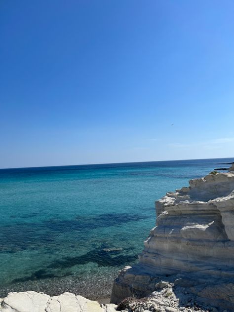 Cesme, Turkey. Agean Sea. #turkey #sea #ocean #turquoise #blue #green #nature #naturelovers #travel #traveltips #sky #summer #aegeansea #beach #beachlife #style #wallpaper #aesthetic #1 Agean Blue Aesthetic, Aegean Sea Turkey, Cesme Turkey, Sky Summer, Style Wallpaper, Aegean Sea, Ocean Breeze, Summer 24, Green Nature