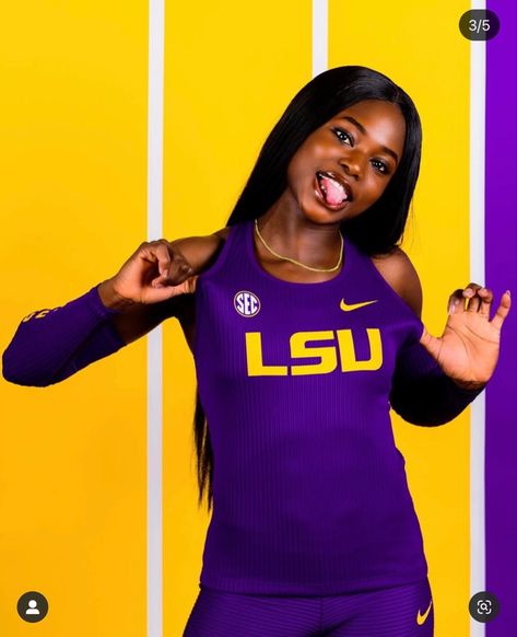 College Track And Field Media Day, Xc Photoshoot, Media Day Track And Field, Track And Field Media Day Poses, Track Poses Photo Shoots, Track Media Day Poses, Track Media Day, Lsu Track And Field, Athletic Poses