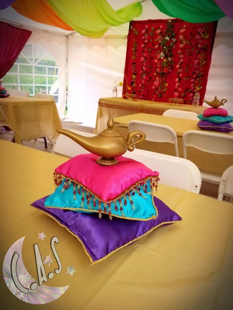 Princess Jasmine Centerpieces, Aladdin Table Decorations, Aladin Theme Party Decoration, Aladdin Centerpiece Ideas, Princess Jasmine Centerpiece Ideas, Jasmine Centerpiece Ideas, Aladdin Party Decorations, Aladdin Decorations, Arabian Nights Theme Party