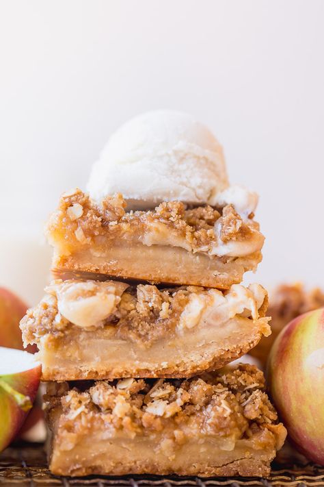 The Best Apple Crisp Bars - Baker by Nature Apple Crisp Bars, Apple Crumb Bars, Apple Crisp Bars Recipe, Easy Apple Pie Filling, Desserts Apple, Apple Crisp Pie, Bar Treats, Salted Caramel Apple Pie, Best Apple Crisp